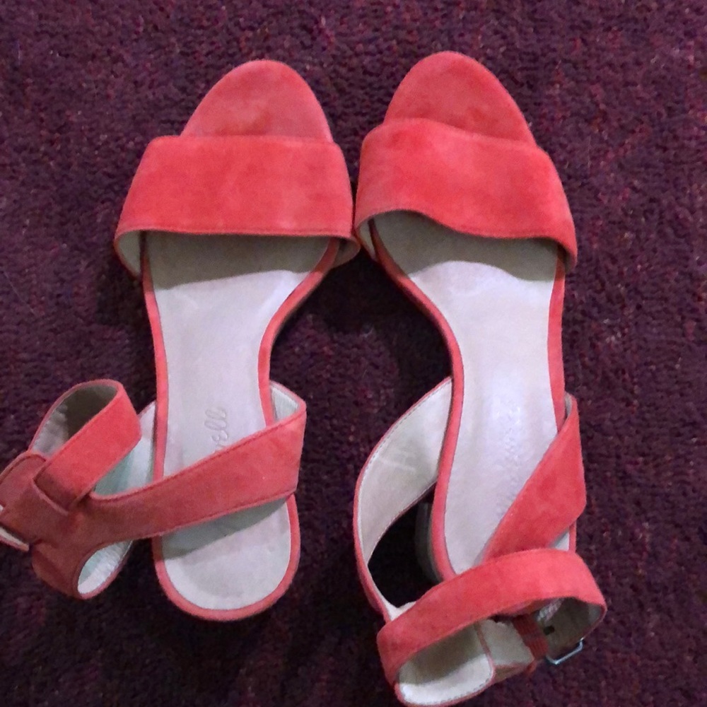 Madewell Sandals with kitten heels.